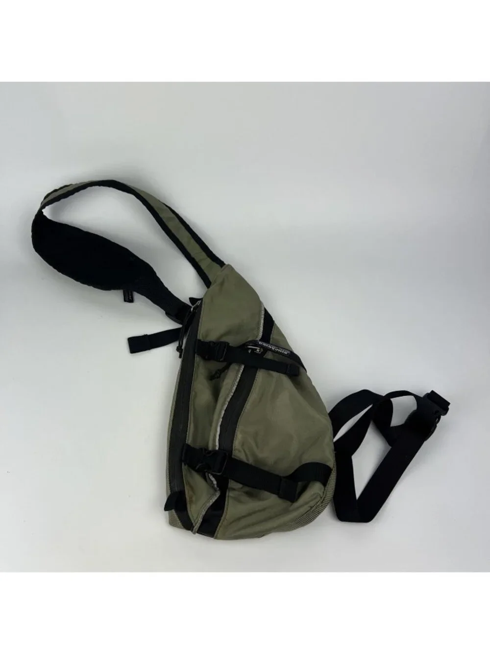 Patagonia Sling Pack Crossbody Backpack Hiking Travel Olive